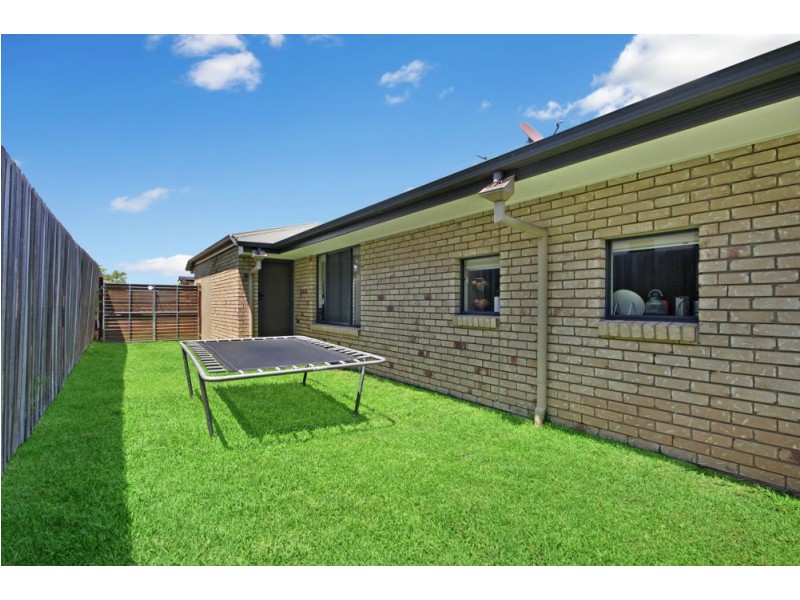 1 Demby Crescent, Wakerley QLD 4154
