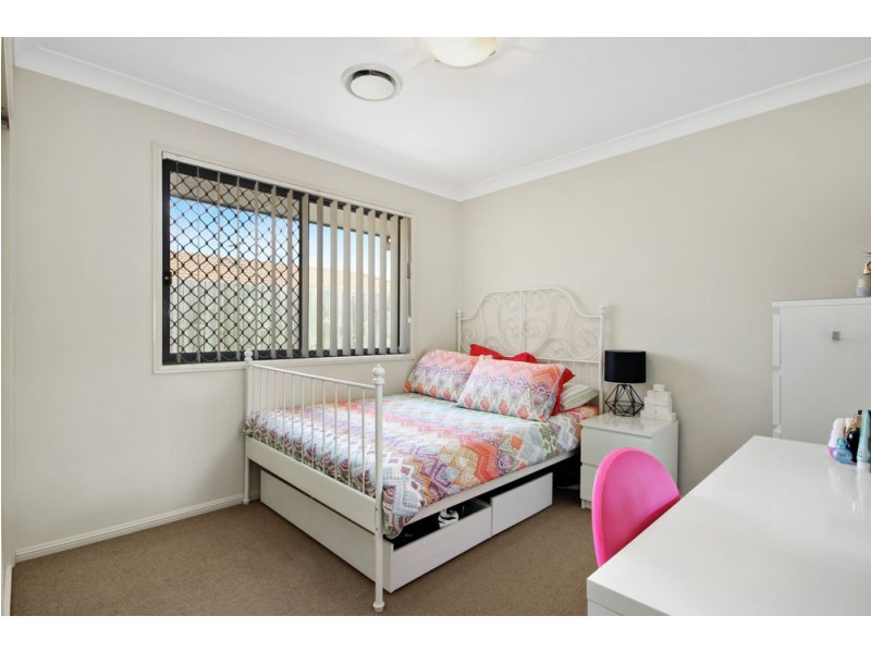 1 Demby Crescent, Wakerley QLD 4154