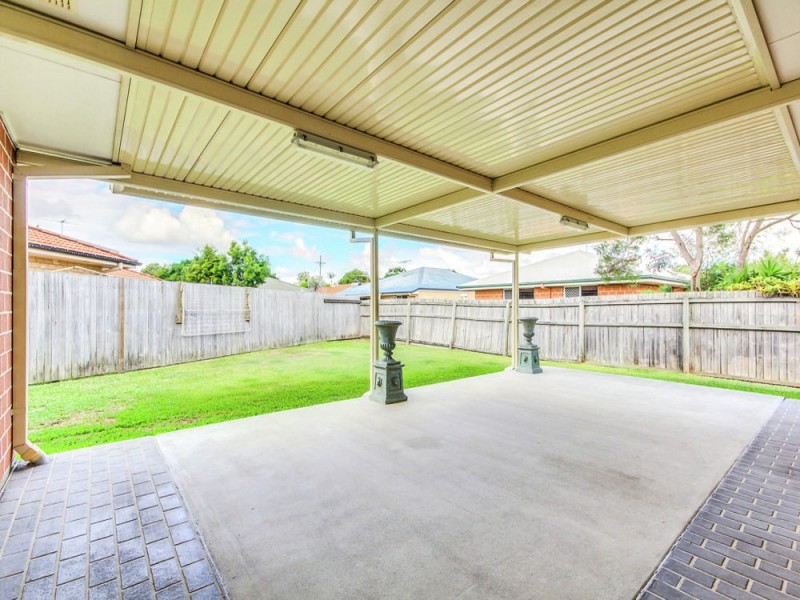 31 Macadamia Street, Wynnum West QLD 4178