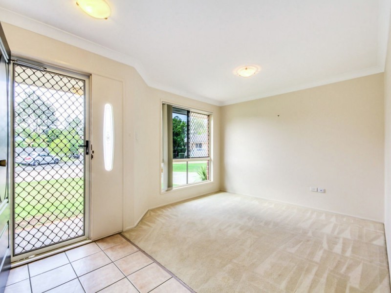 31 Macadamia Street, Wynnum West QLD 4178