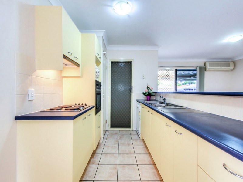 31 Macadamia Street, Wynnum West QLD 4178