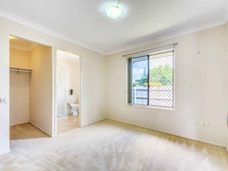 31 Macadamia Street, Wynnum West QLD 4178