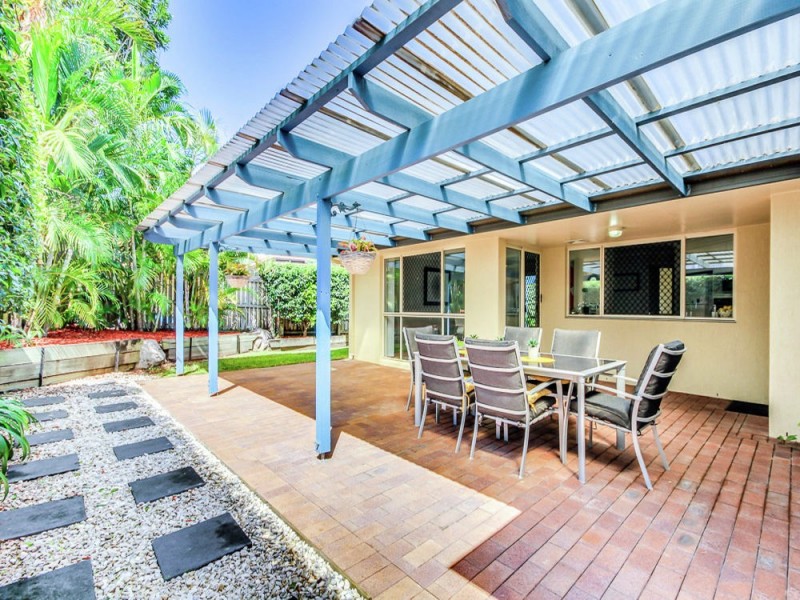 59 Amersham Crescent, Carindale QLD 4152