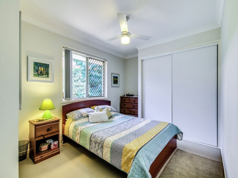 59 Amersham Crescent, Carindale QLD 4152