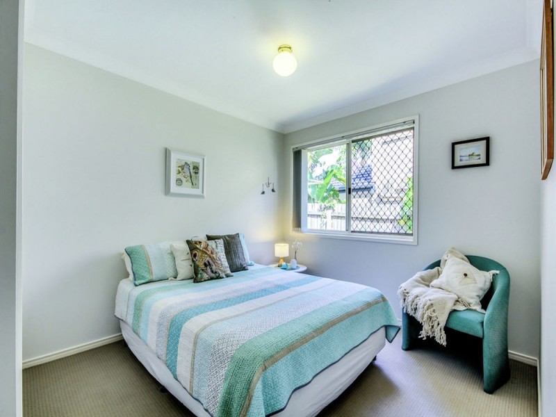 59 Amersham Crescent, Carindale QLD 4152