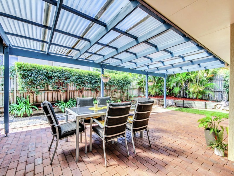 59 Amersham Crescent, Carindale QLD 4152