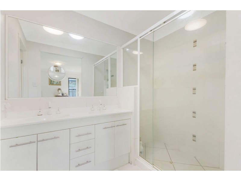 107 Henry Street, Wynnum QLD 4178