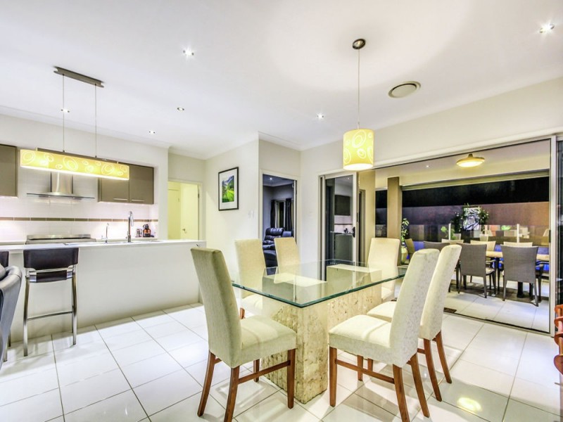 335 Wishart Road, Wishart QLD 4122