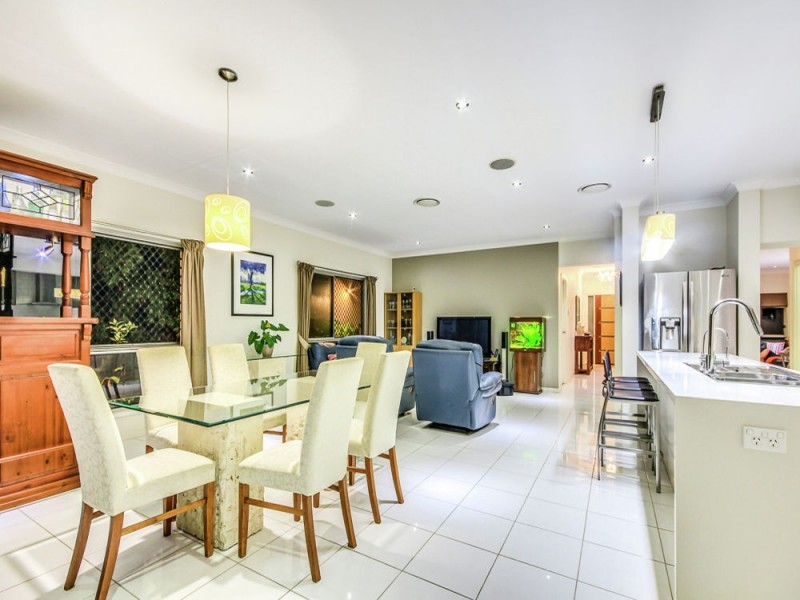 335 Wishart Road, Wishart QLD 4122