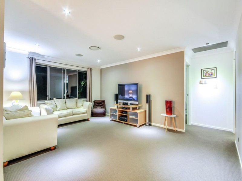 335 Wishart Road, Wishart QLD 4122