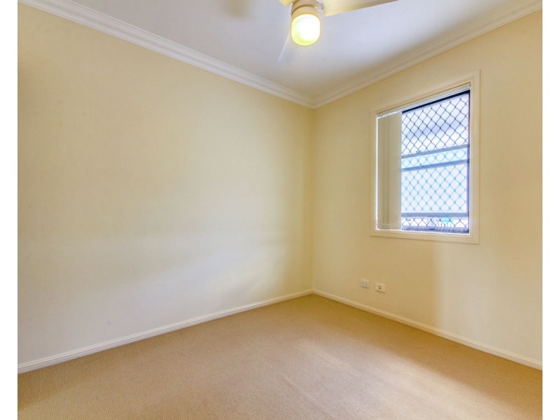 2/70 Overend Street, Norman Park QLD 4170