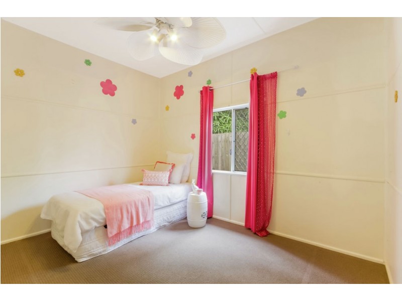 9 Lane Street, Clontarf QLD 4019