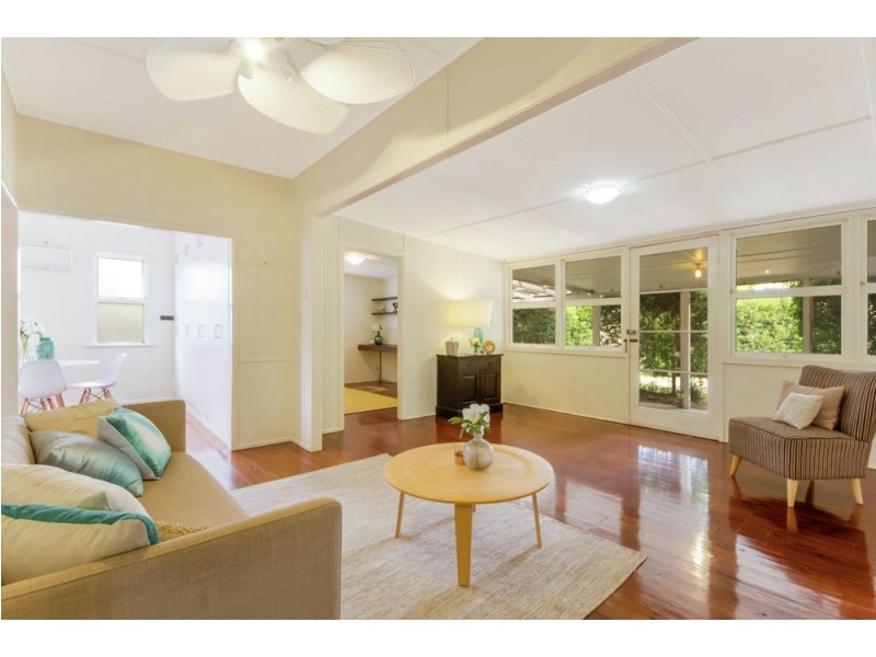 9 Lane Street, Clontarf QLD 4019