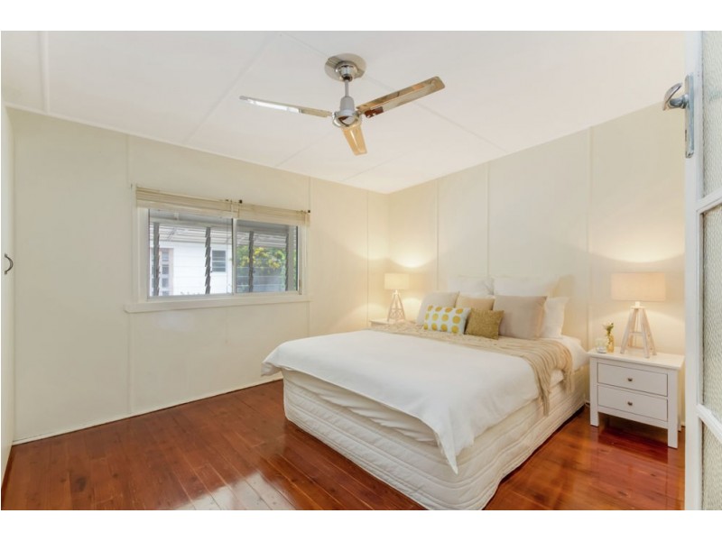 9 Lane Street, Clontarf QLD 4019