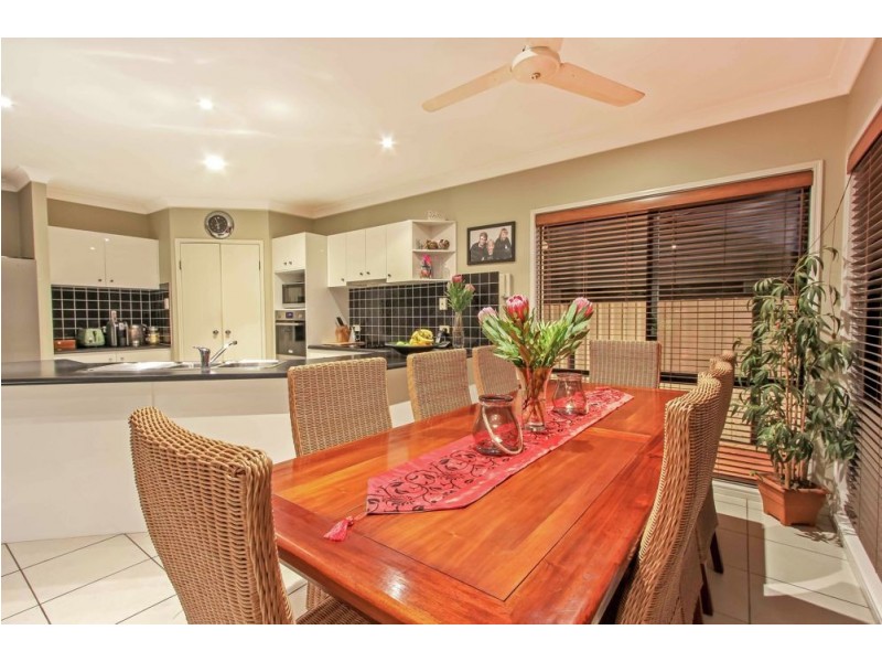 12 Chevron Close, Forest Lake QLD 4078