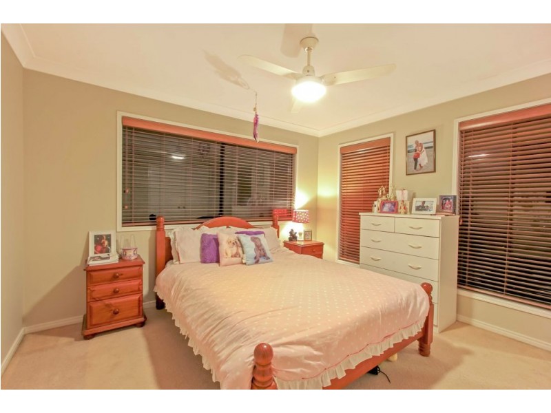12 Chevron Close, Forest Lake QLD 4078