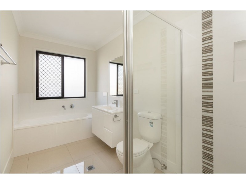 62 Hanover Drive, Pimpama QLD 4209