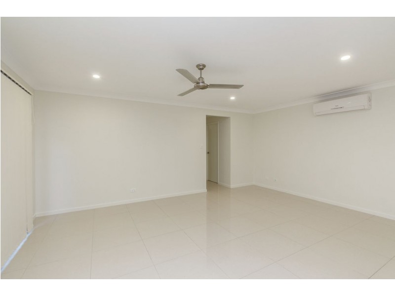 62 Hanover Drive, Pimpama QLD 4209