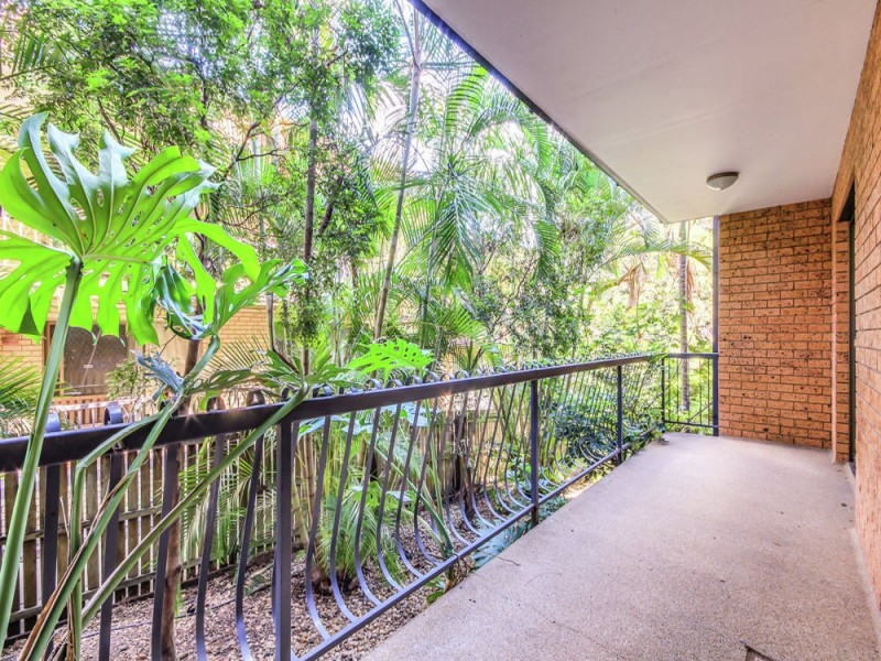 2/134 Station Road, Indooroopilly QLD 4068