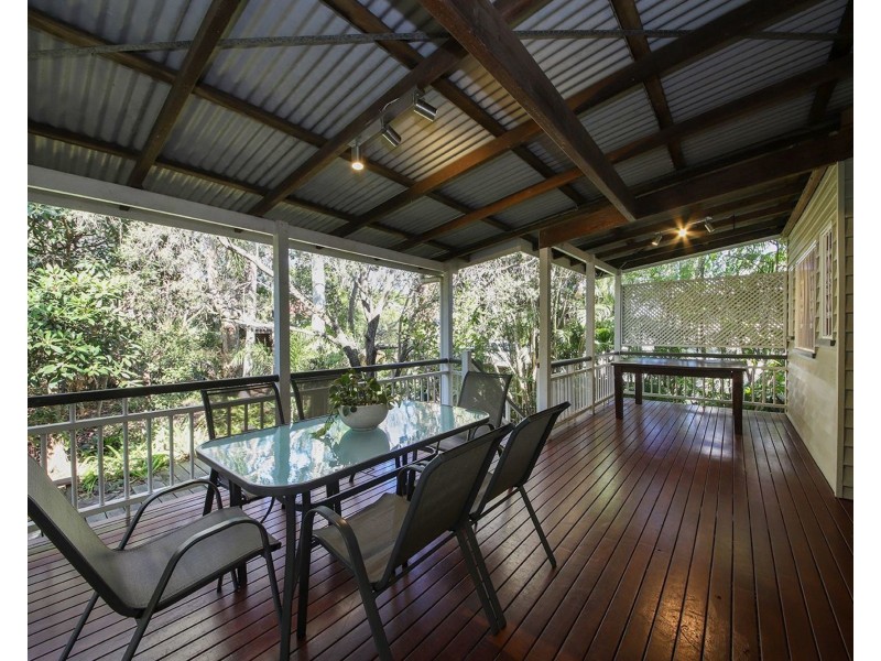 13 Leonard Street, Woolloongabba QLD 4102