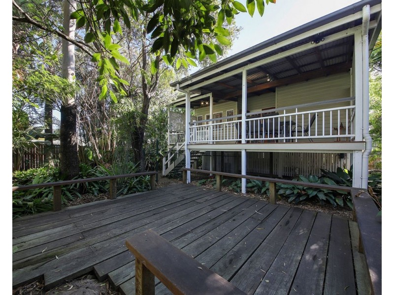 13 Leonard Street, Woolloongabba QLD 4102