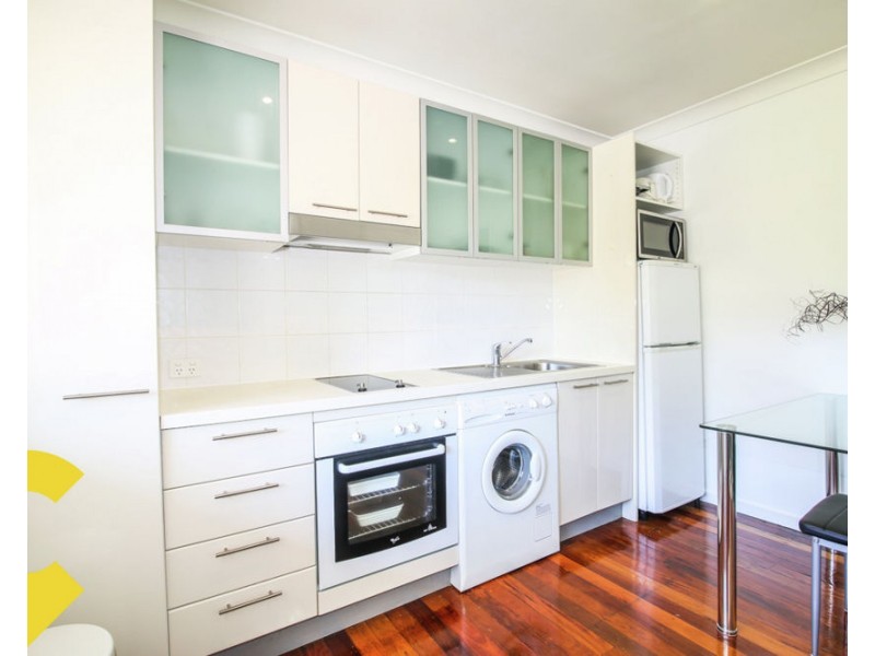 4/18 Walter Avenue, East Brisbane QLD 4169