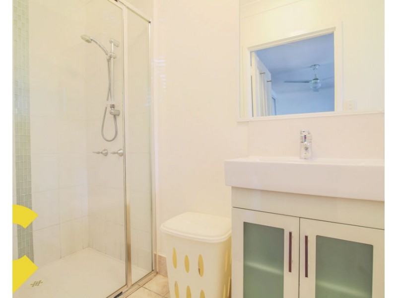 4/18 Walter Avenue, East Brisbane QLD 4169