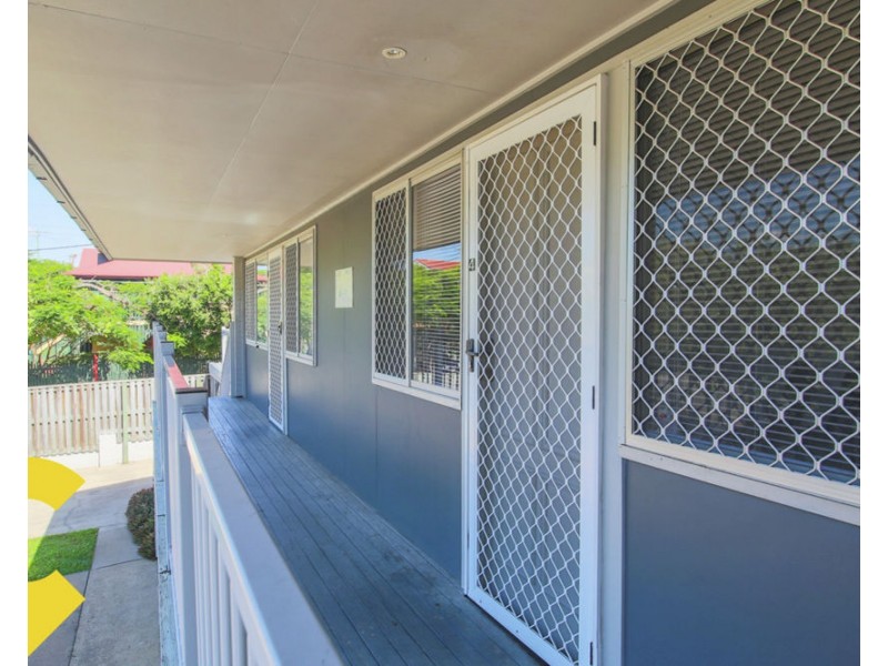 4/18 Walter Avenue, East Brisbane QLD 4169