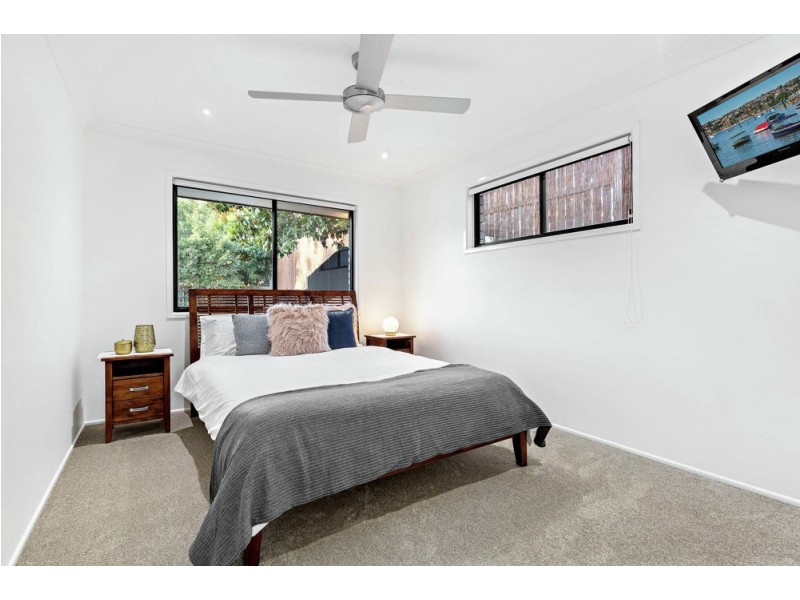 3 Lilly Lane, Birkdale QLD 4159