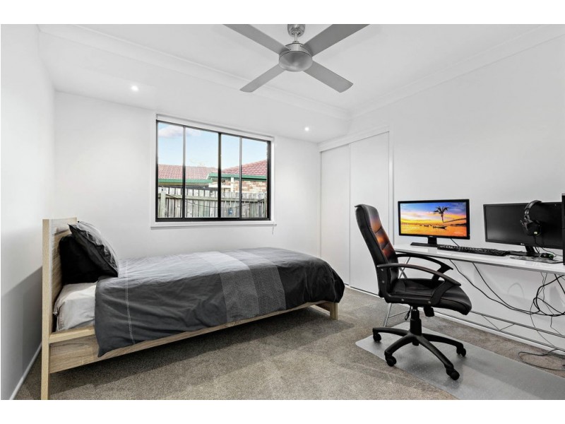 3 Lilly Lane, Birkdale QLD 4159