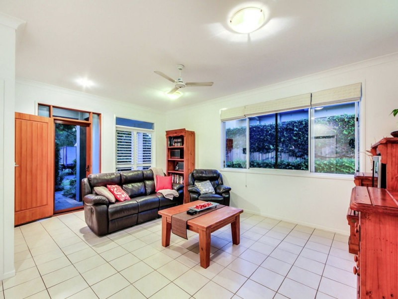 8 Woodland Crescent, Murarrie QLD 4172