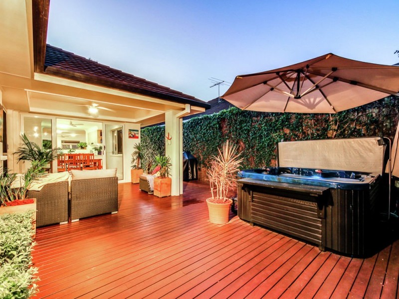 8 Woodland Crescent, Murarrie QLD 4172