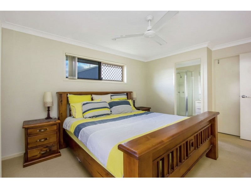 8 Violet Avenue, Springfield Lakes QLD 4300