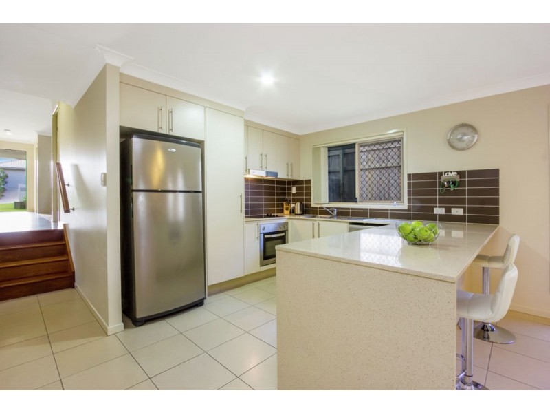 8 Violet Avenue, Springfield Lakes QLD 4300