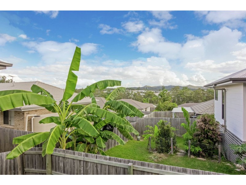 8 Violet Avenue, Springfield Lakes QLD 4300