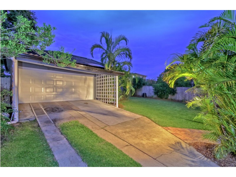 22 Bardsley Avenue, Greenslopes QLD 4120