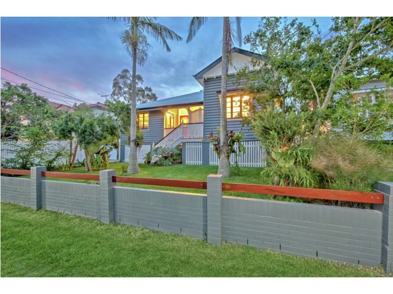 22 Bardsley Avenue, Greenslopes QLD 4120