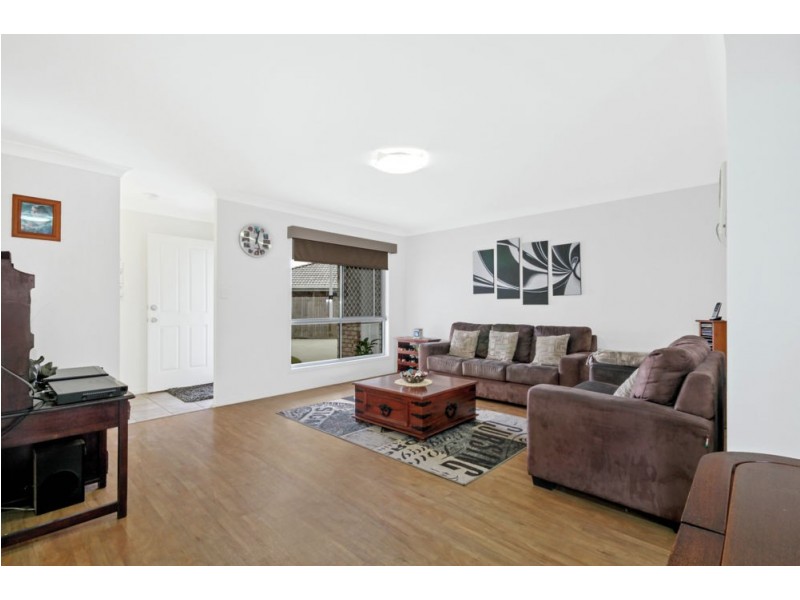 15 Haylett Rise, Regents Park QLD 4118