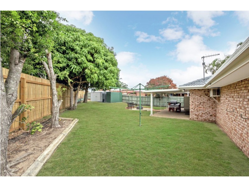 15 Haylett Rise, Regents Park QLD 4118