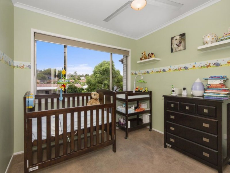 67 Greenmeadow Road, Mansfield QLD 4122