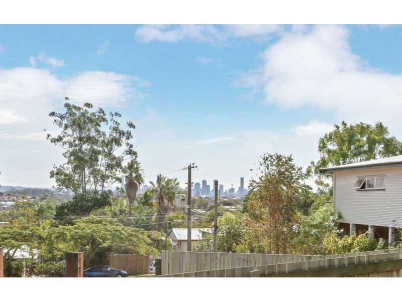 166 Bapaume Road, Holland Park West QLD 4121