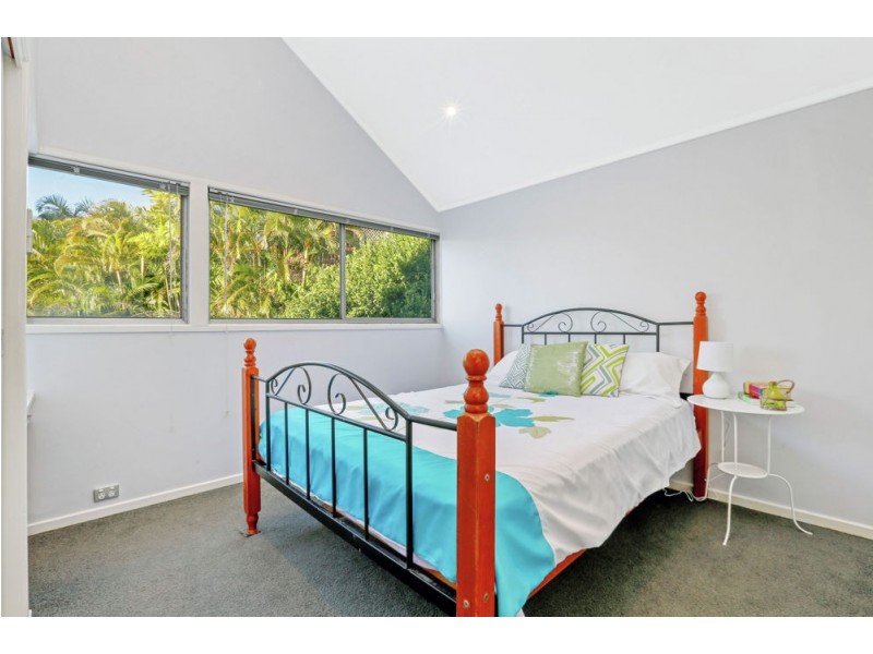 166 Bapaume Road, Holland Park West QLD 4121