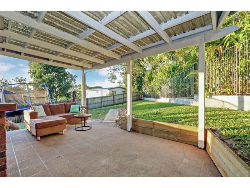 166 Bapaume Road, Holland Park West QLD 4121