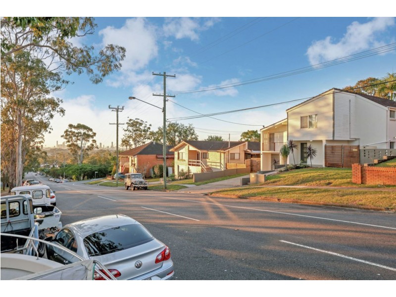 166 Bapaume Road, Holland Park West QLD 4121