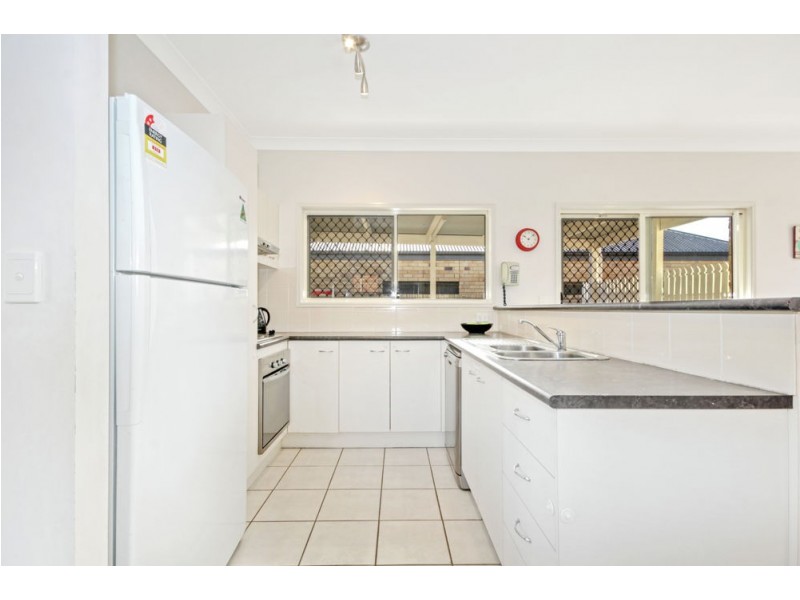 42 Bounty Street, Springfield Lakes QLD 4300