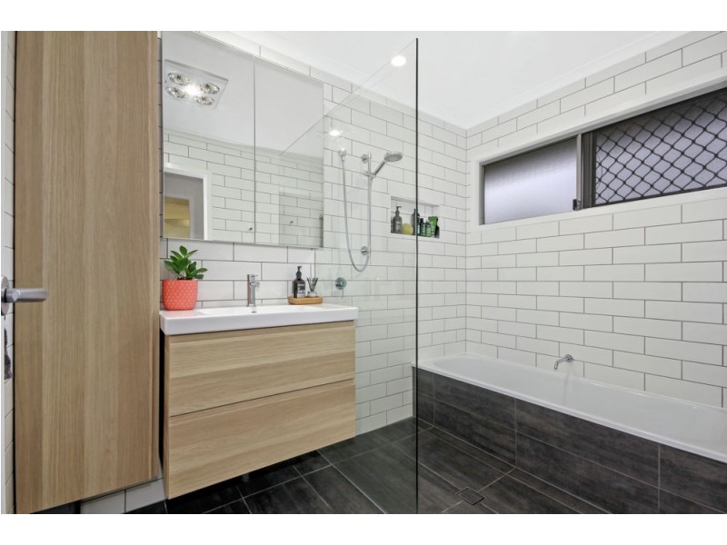 376 Bracken Ridge Road, Bracken Ridge QLD 4017