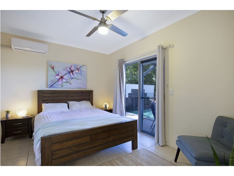 1 Stonehawke Place, The Gap QLD 4061