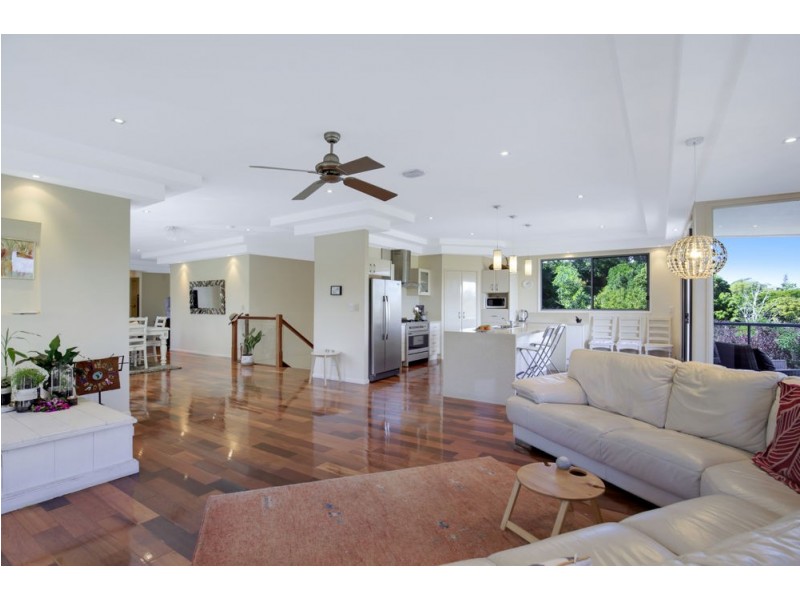 1 Stonehawke Place, The Gap QLD 4061
