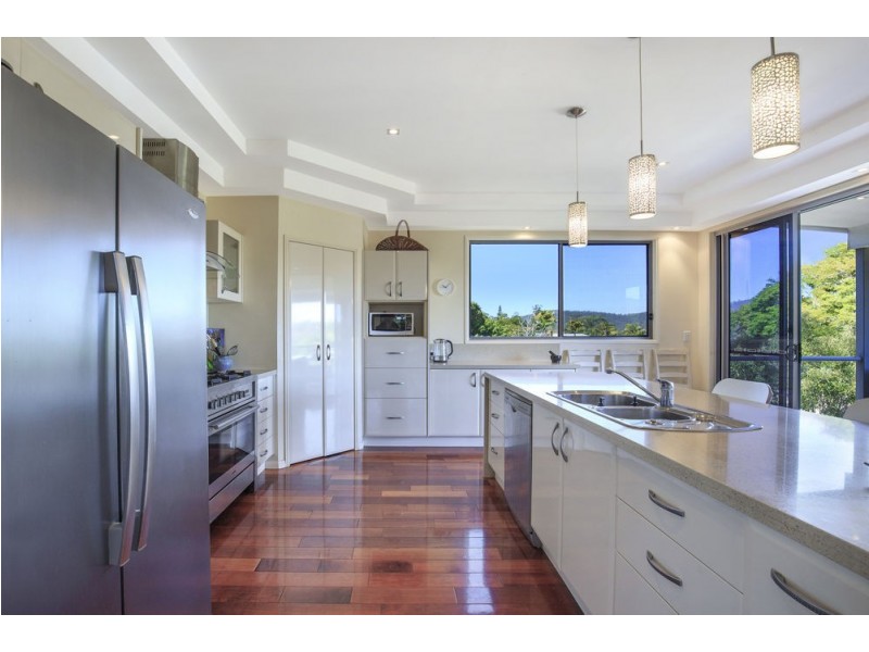 1 Stonehawke Place, The Gap QLD 4061