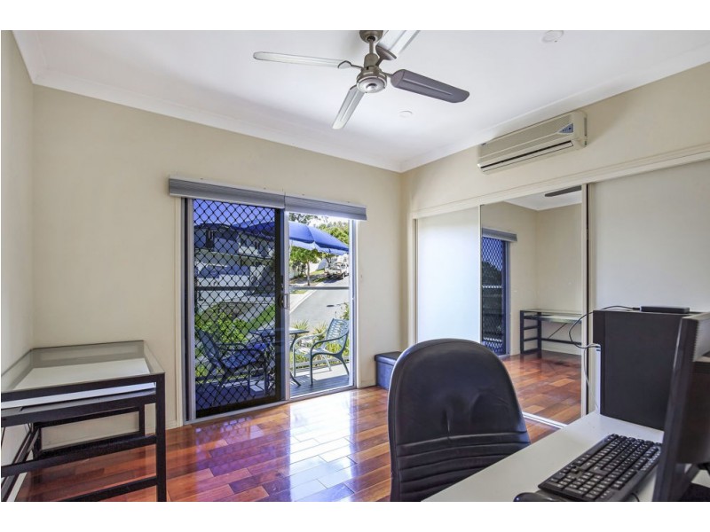 1 Stonehawke Place, The Gap QLD 4061